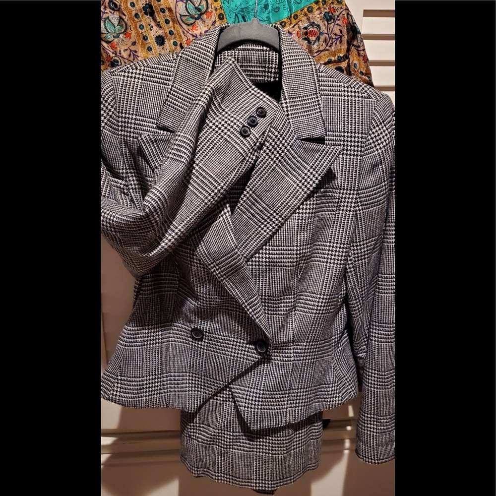 NWT Vintage wool woman suit 11/12 rare wolfstooth suit by Peabody House